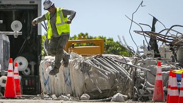 ingeniero: sitio de edificio derruido en surfside es inseguro