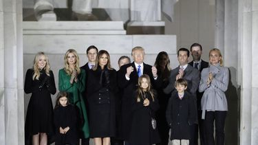AP: Hackers secuestraron 195 dominios de Trump en internet