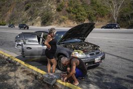 prevalecen autos viejos en venezuela; se averian por doquier