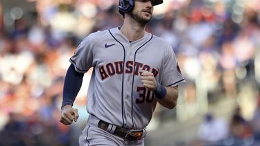 Astros apabullan 9-1 a Mets; Valdez logra una gema