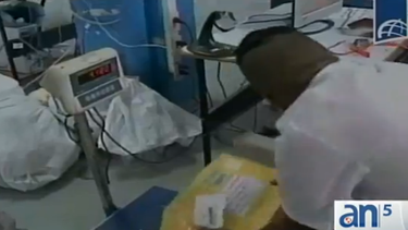 americateve | Los robos en Cuba de paquetes enviados desde el extranjero continúan golpeando a los clientes de la estatal correos de Cuba en la isla.