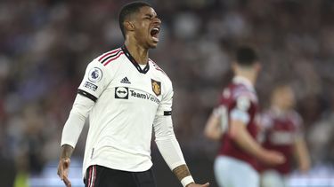 En foto del 7 de mayo del 2023, Marcus Rashford del Manchester United reacciona durante el encuentro ante el West Ham en la Liga Premier. El viernes 12 de mayo del 2023, Rashford está en duda para el encuentro del sábado. (AP Foto/Ian Walton)