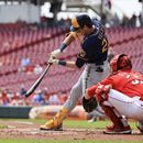 Yelich alcanza su 3er ciclo, pero Milwaukee cae ante Rojos
