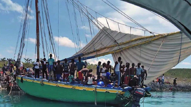 embarcacion con 253 haitianos desembarca en ciego de avila