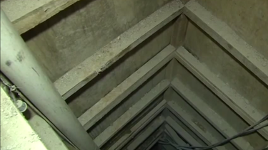 video: muestra el tunel por donde se fugo el chapo
