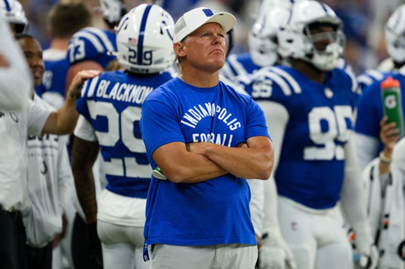 ARCHIVO - El gerente general Chris Ballard de los Colts de Indianápolis durante un partido de pretemporada contra los Falcons de Atlanta, el 22 de agosto de 2026. (AP Foto/Zach Bolinger)
