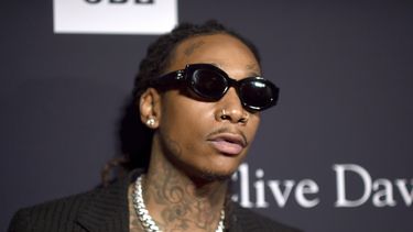 ARCHIVO - Wiz Khalifa aparece en la Gala previa a los Grammy en Beverly Hills, California, el 4 de febrero de 2023. (Foto Richard Shotwell/Invision/AP, archivo)