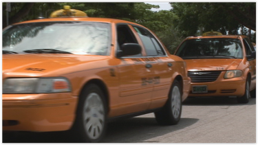 Multitudinaria protesta de taxistas paralizó parte Miami y Miami Beach