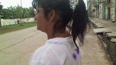 Atacadas Damas de Blanco por turbas castristas