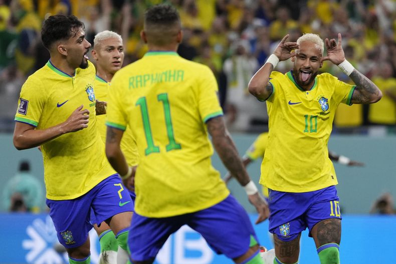 DEP-FUT MUNDIAL BRASIL-VUELVE EL BAILE
