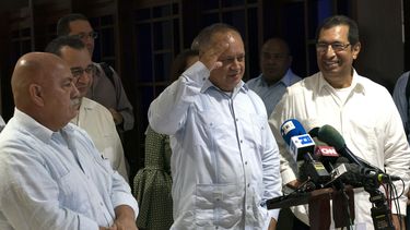 ¿negocia diosdado cabello en cuba el futuro del regimen de nicolas maduro?