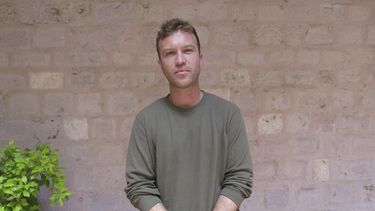 El documentalista estadounidense Sean Mattison posa para un retrato en el Festival Internacional de Cine de Morelia en Morelia, México, el 26 de octubre de 2023. (Foto AP/Berenice Bautista)
