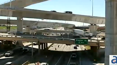 americateve | Los conductores del condado Miami Dade que viajan por la autopista 836 a diario comenzaron a pagar más por conducir por esa vía.