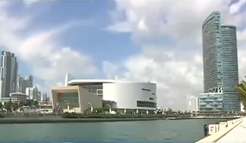 Aunque mucho se ha hablado del estadio de fútbol de David Beckham en el Downtown de Miami, poco o nada se ha dicho del lugar en donde se estacionaria los 25 mil fanáticos que asistirían a los eventos deportivos.