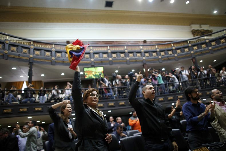 AMS-GEN_VENEZUELA-CRISIS_POLITICA-2.jpg