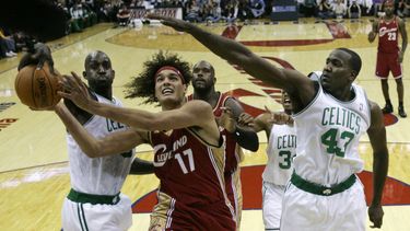 Exbasquetbolista Anderson Varejão regresa a los Cavaliers