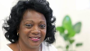berta soler: no vamos a recibir ordenes de personas que viven fuera
