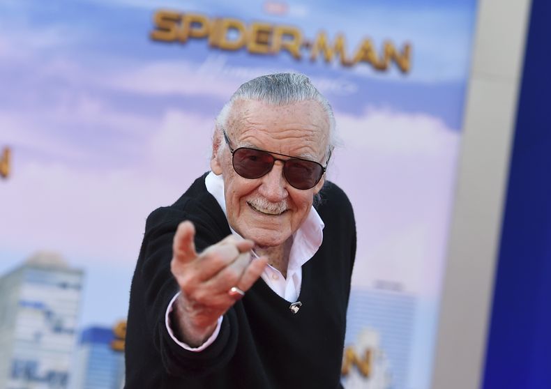 ESP-CEL_STAN_LEE-MANAGER-0.jpg