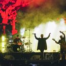 La banda argentina de rock Los Fabulosos Cadillacs se presenta en un concierto gratuito en el Zócalo de la Ciudad de México el sábado 3 de junio de 2023. (Foto AP/Aurea Del Rosario)