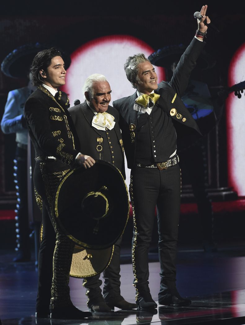 ESP-MUSVICENTE FERNÁNDEZ-DECESO