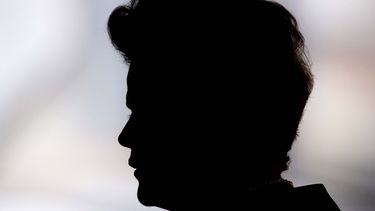 encuesta: desciende la popularidad de rousseff
