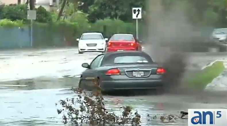 Un desastre amenaza a Miami Beach y las autoridades están en una lucha frenética para impedirlo.