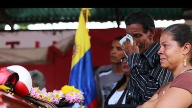 americateve | 429 decesos se registraron sólo en caracas finalizando el mes de septiembre. La violencia se ha apoderado principalmente de los jóvenes, pues el homicidio se cuenta como la primera casusa de muerte entre chicos de 15 y 23 años.