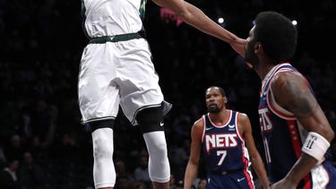 Antetokounmpo dispuesto a repetir el título con Bucks
