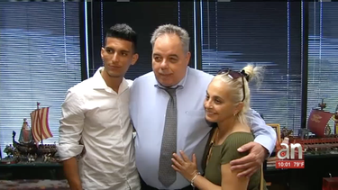 sale en libertad polizon cubano y esta noche duerme con su familia