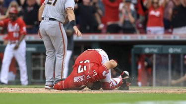 Rojos superan a Gigantes gracias al brazo de Aquino