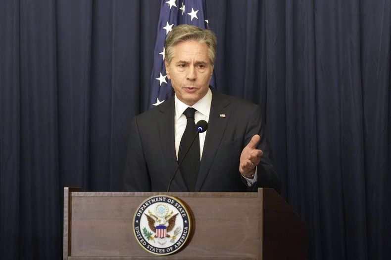 El secretario de Estado de Estados Unidos, Antony Blinken, habla durante una conferencia de prensa en Yakarta, Indonesia, el viernes 14 de julio de 2023. (AP Foto/Dita Alangkara)