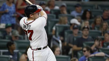 Bravos superan a Marlins con boleto de Grossman