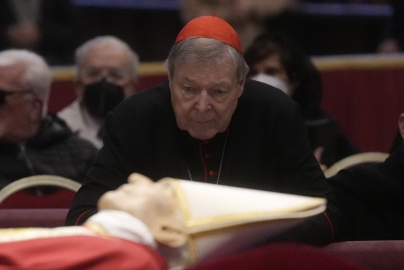 EUR-GEN VATICANO-PELL