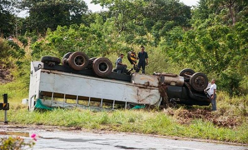 Seis heridos se encuentran reportados de gravedad con peligro para la vida en la tragedia ocurrida en la autopista que enlaza La Habana con la occidental provincia de Pinar del Río