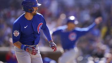 Hit clave de Rivas contra Padres da victoria a Cachorros