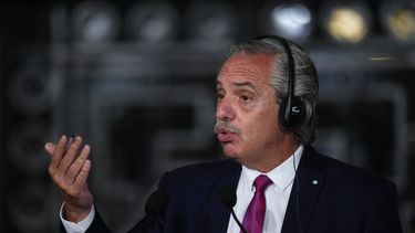 Presidente argentino dará pelea interna por reelección