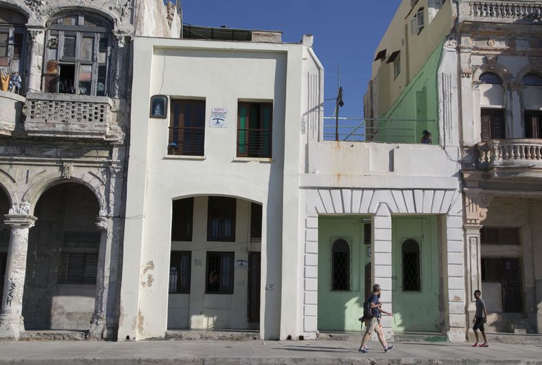 CAR-ECO_CUBA-AIRBNB-2.jpg