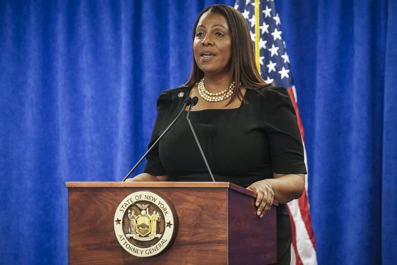 ARCHIVO – La fiscal general de Nueva York, Letitia James, habla el 16 de febrero de 2024, en Nueva York. (AP Foto/Bebeto Matthews, Archivo)