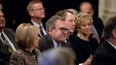 Trump: director interino de EPA será nominado para el cargo