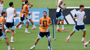 El delantero argentino Lionel Messi durante un entrenamiento de cara a la semifinal contra Inglaterra en el Mundial, el martes 14 de julio de 2026, en Marietta, Georgia. (AP Foto/Erik S. Lesser)