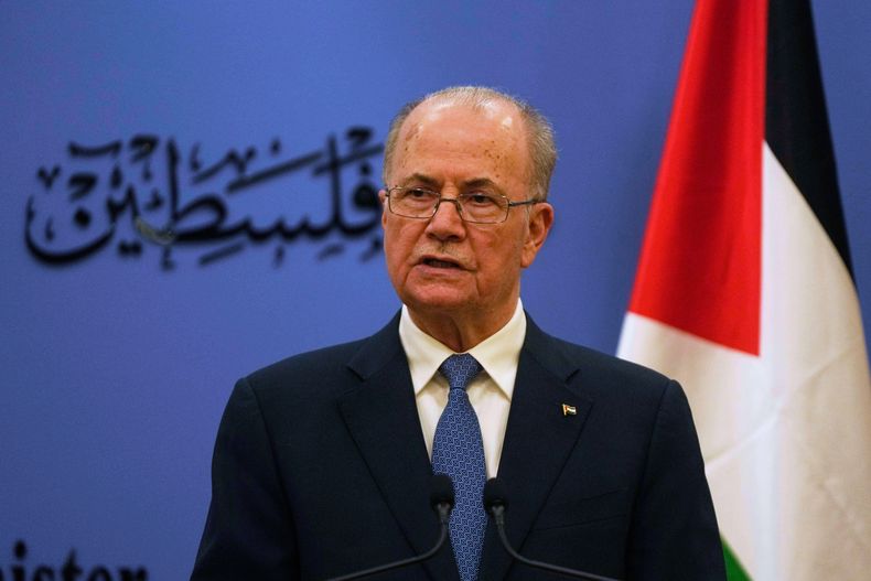 El primer ministro palestino Mohammad Mustafa en conferencia de prensa en Ramala, Cisjordania, el 24 de marzo del 2025. (AP foto/Nasser Nasser, Pool)