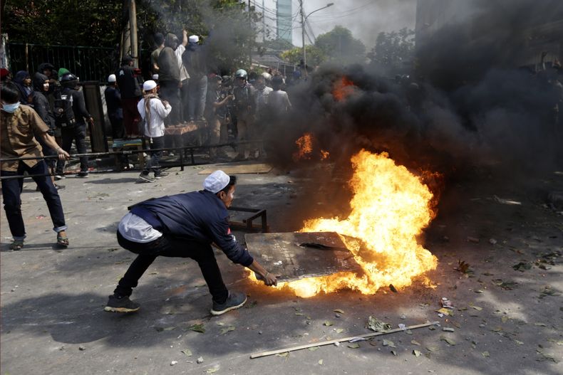 ASI-GEN_INDONESIA-ELECCIONES_PROTESTAS-0.jpg