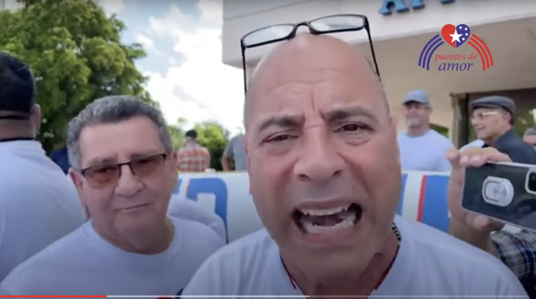 Campaña en internet busca declarar persona no grata en Miami al profesor  pro Castrista Carlos Lazo