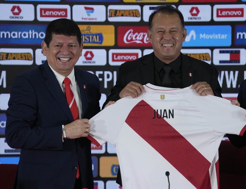 DEP-FUT PERU-REYNOSO