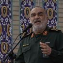El jefe de la Guardia Revolucionaria de Irán, el general Hossein Salami, habla en una ceremonia que conmemora el primer aniversario de la muerte del difunto presidente iraní Ebrahim Raisi, en Teherán, Irán, el jueves 15 de mayo de 2025. (AP Foto/Vahid Salemi)
