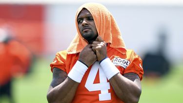 AP: NFL suspende a Deshaun Watson por 6 partidos