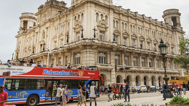 una docena mas de artistas cubanos exige al museo de bellas artes que retire sus obras en apoyo a otero alcantara