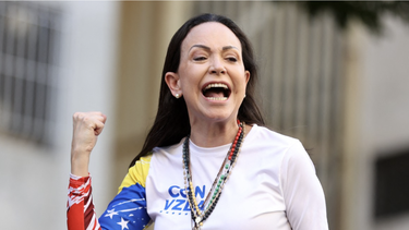 María Corina Machado insta a las Fuerzas Armadas a facilitar una transición ordenada en Venezuela