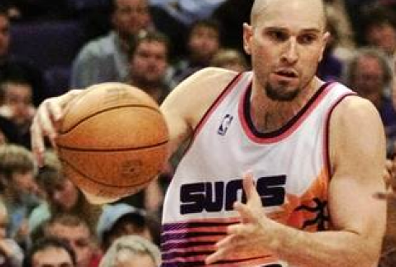 Ganó más de 20 millones de dólares durante su carrera y ahora está acusado de sustraer productos Apple por valor de 14.000 dólares.