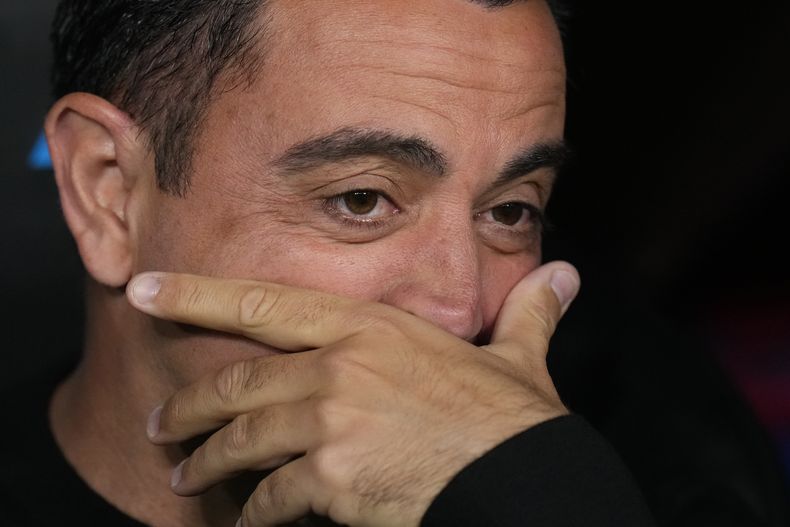 El técnico del Barcelona Xavi Hernández previo al partido contra el Real Madrid en la Liga española, el domingo 21 de abril de 2024. (AP Foto/Manu Fernández)